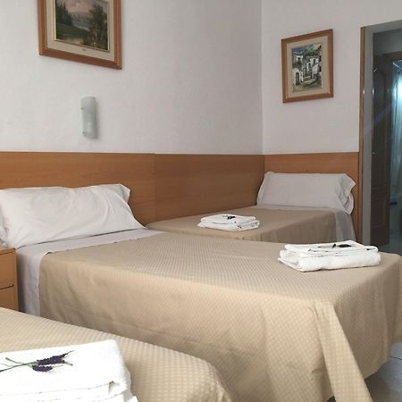 Hostal Lido Madrid Exterior foto